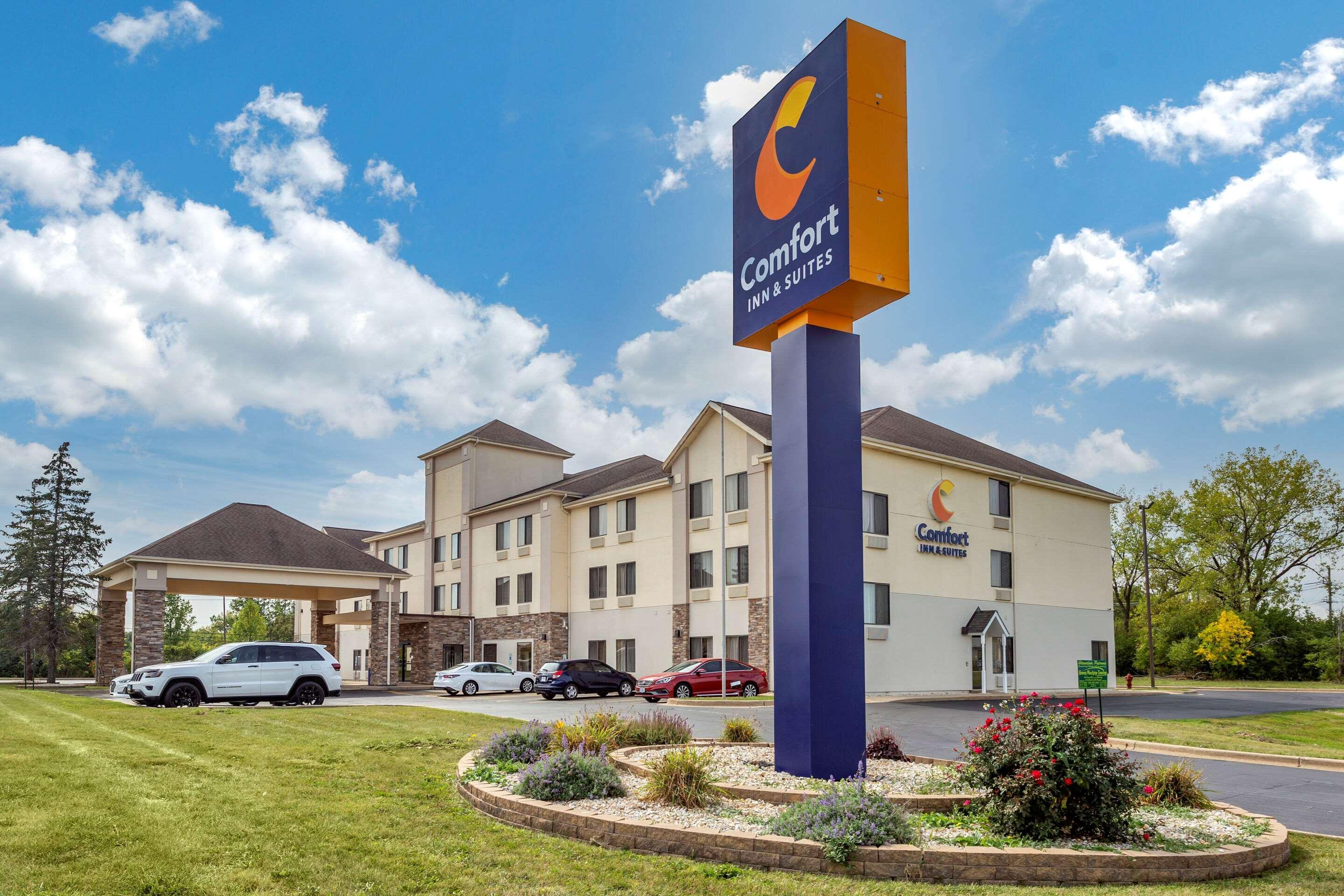 Comfort & North - Naperville Hotel 3*