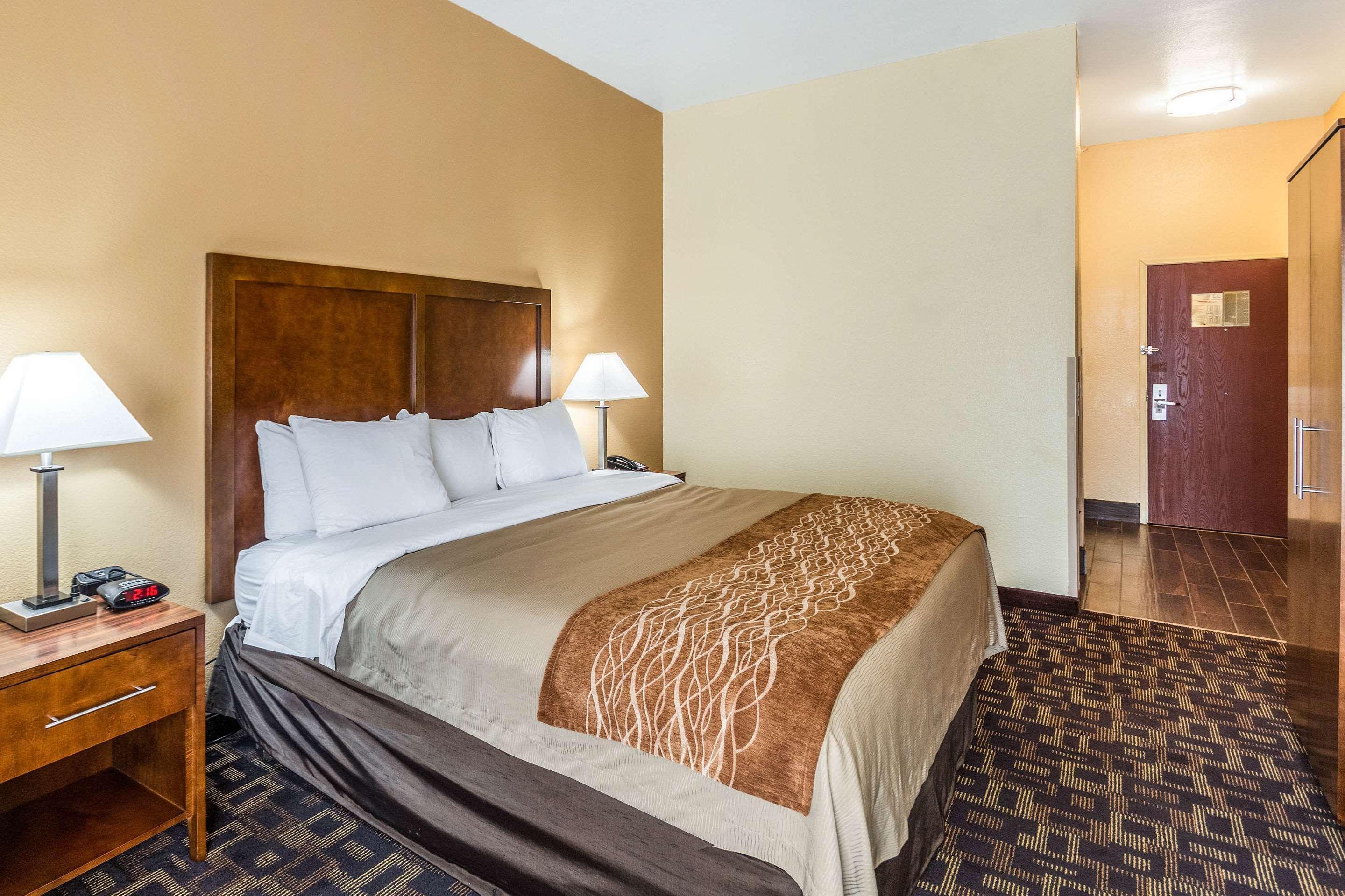 Hotel Comfort & North - Naperville 3*